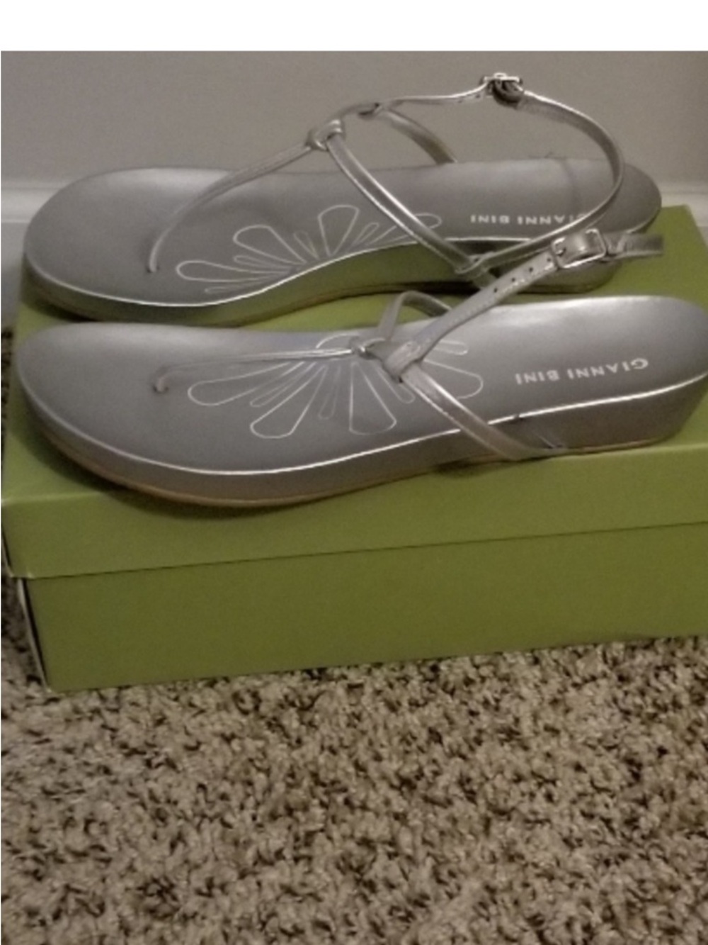 Gianni Bini Metallic Silver Thong Sandal Size 7